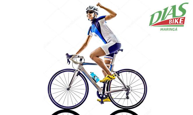 Mulher ciclista com roupas de ciclismo - Dias bike