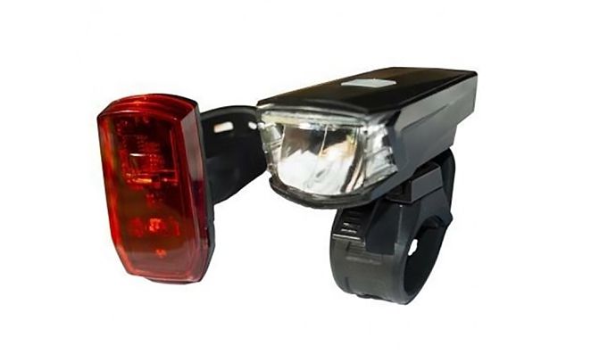 Dois fárois de bicileta, sendo um com luz vermelha e outro na cor branca