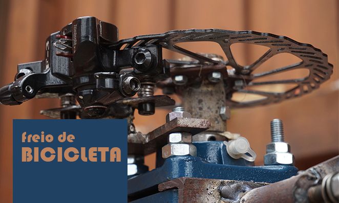 Disco de freio encaixado na bicicleta